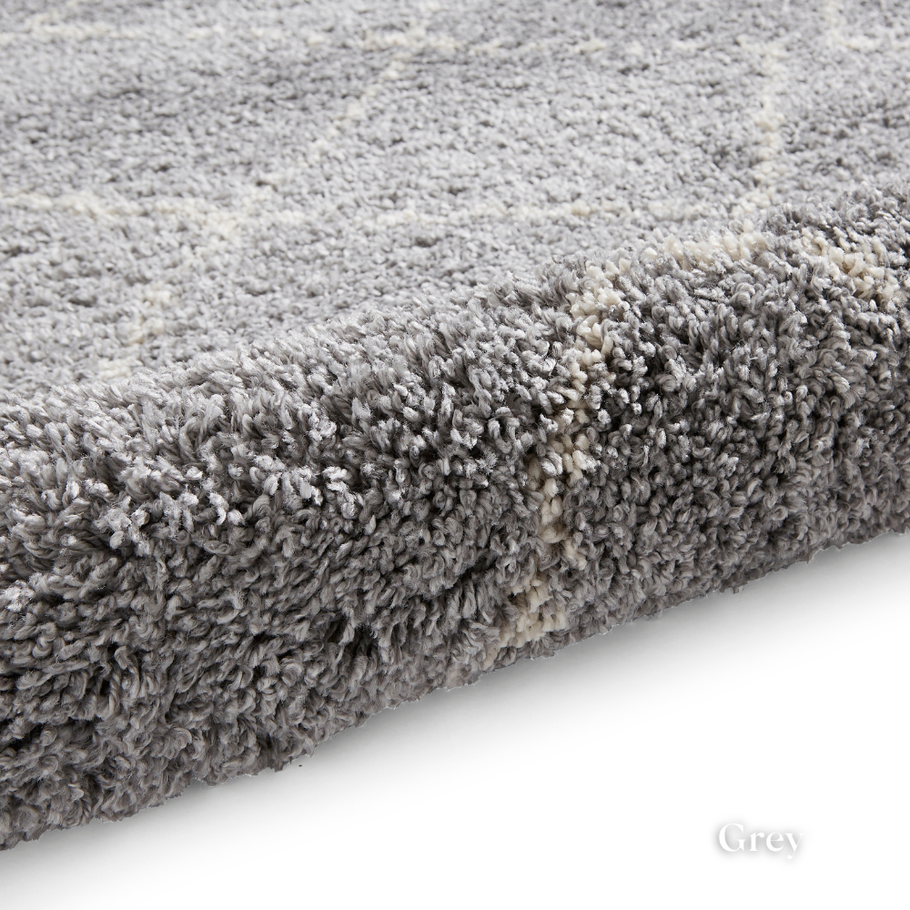 Add bohemian charm with Boho Berber Machine Made Shaggy Rugs range featuring plush shaggy pile, durable polypropylene and stylish fringes.