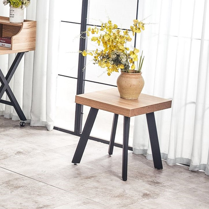 Florence Oak Lamp Table