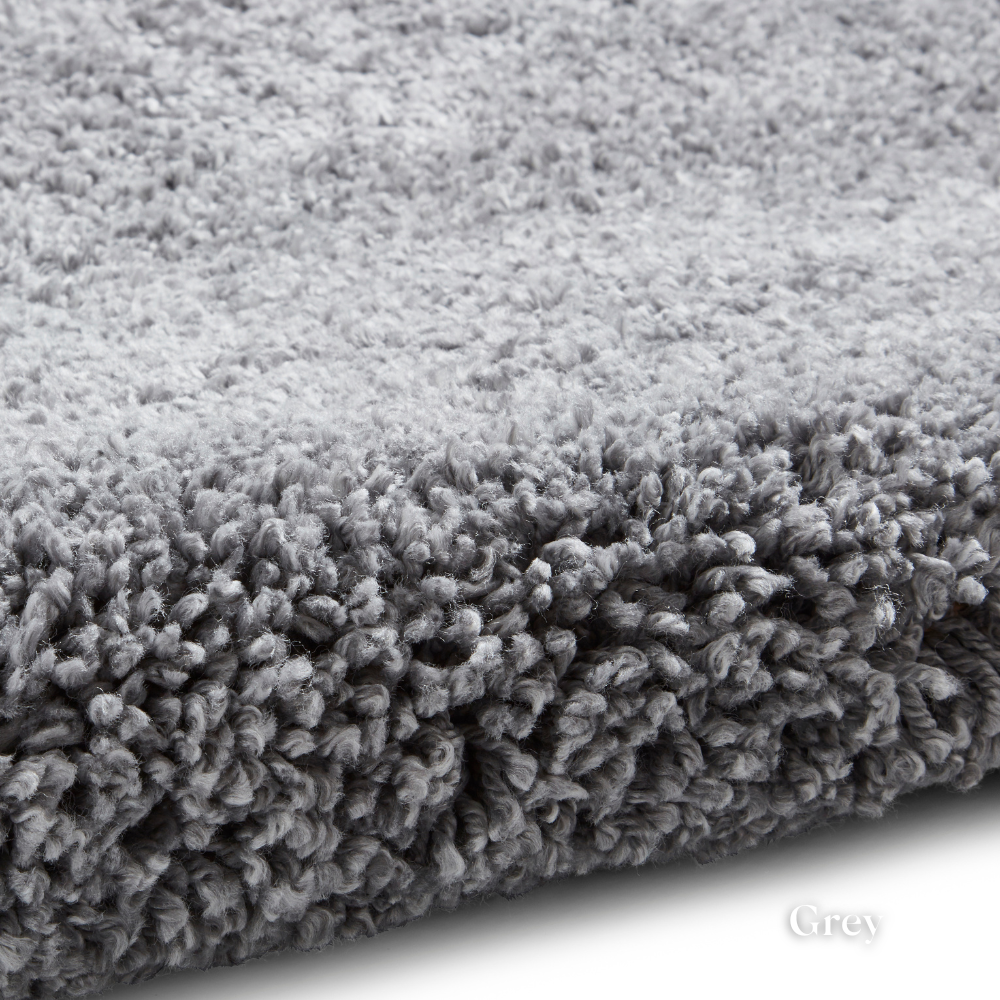 Introduce style with the Sierra Plain Shaggy Machine Made Rugs range with ultra soft pile, textured feel and durable machine made quality.