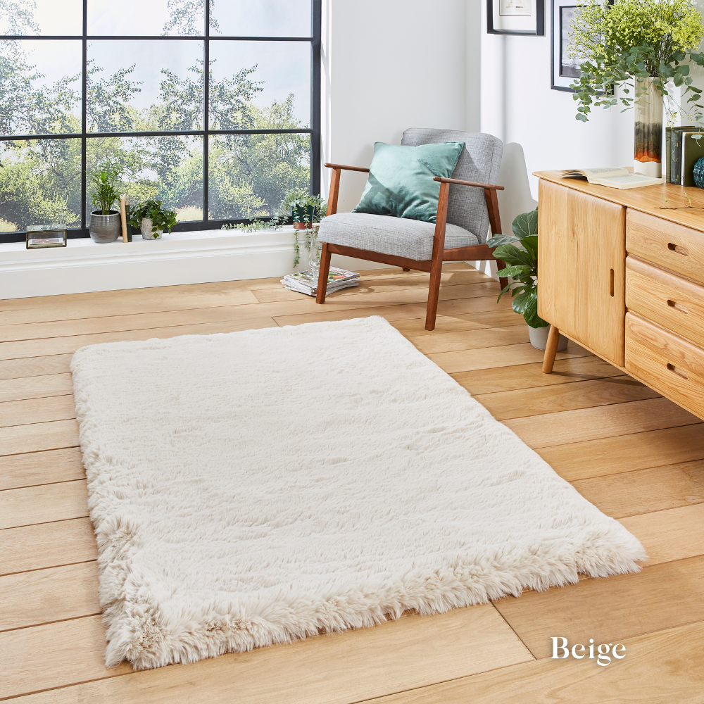 Elevate your space with the ultra-soft Super Teddy Plain Shaggy Table Tufted Rugs range featuring high quality polyester, durable and bold colour choices.