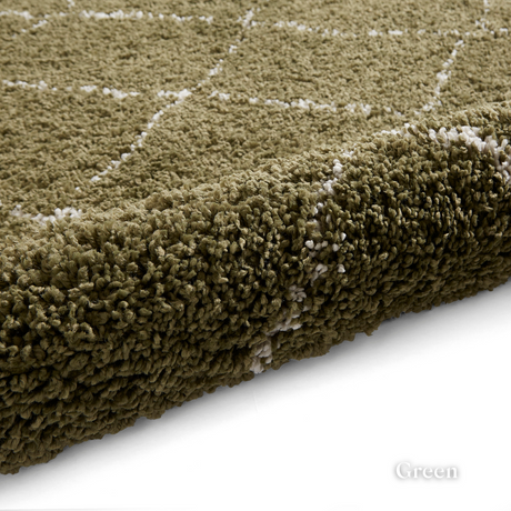 Add bohemian charm with Boho Berber Machine Made Shaggy Rugs range featuring plush shaggy pile, durable polypropylene and stylish fringes.