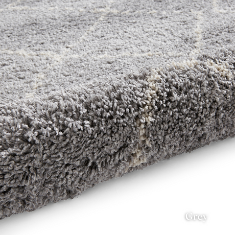 Add bohemian charm with Boho Berber Machine Made Shaggy Rugs range featuring plush shaggy pile, durable polypropylene and stylish fringes.