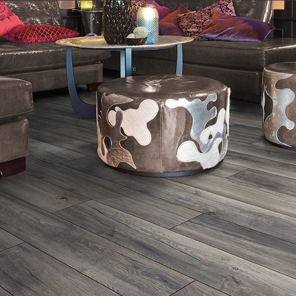 Dynamic Brunswick Oak Laminate Flooring - 8mm offers an authentic oak look, AC4 durability, and easy 5G click installation