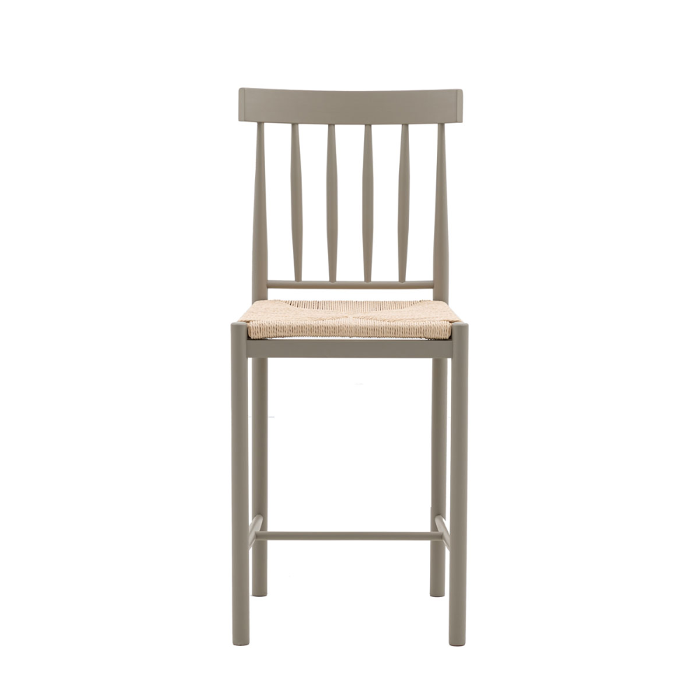 The set of 2 Eton Bar Stool Prairie features a solid oak frame providing durability and hand-woven rope seats