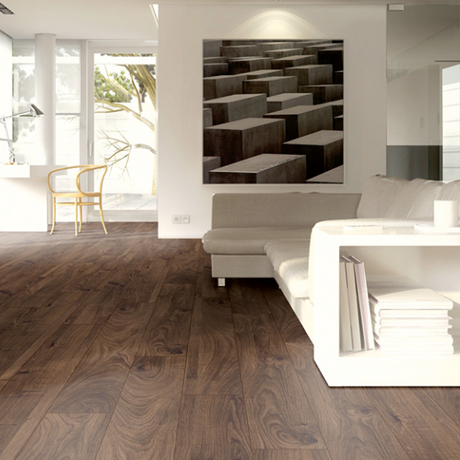 The Everest Oak Laminate Flooring 12mm features AC5 durability, underfloor heating compatible and a 30-year residential warranty