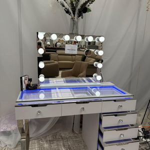The Glamour Hollywood vanity mirror with 12 dimmable bulbs, white light modes, Bluetooth speakers, USB/Type-C ports, smart touch control & detachable base