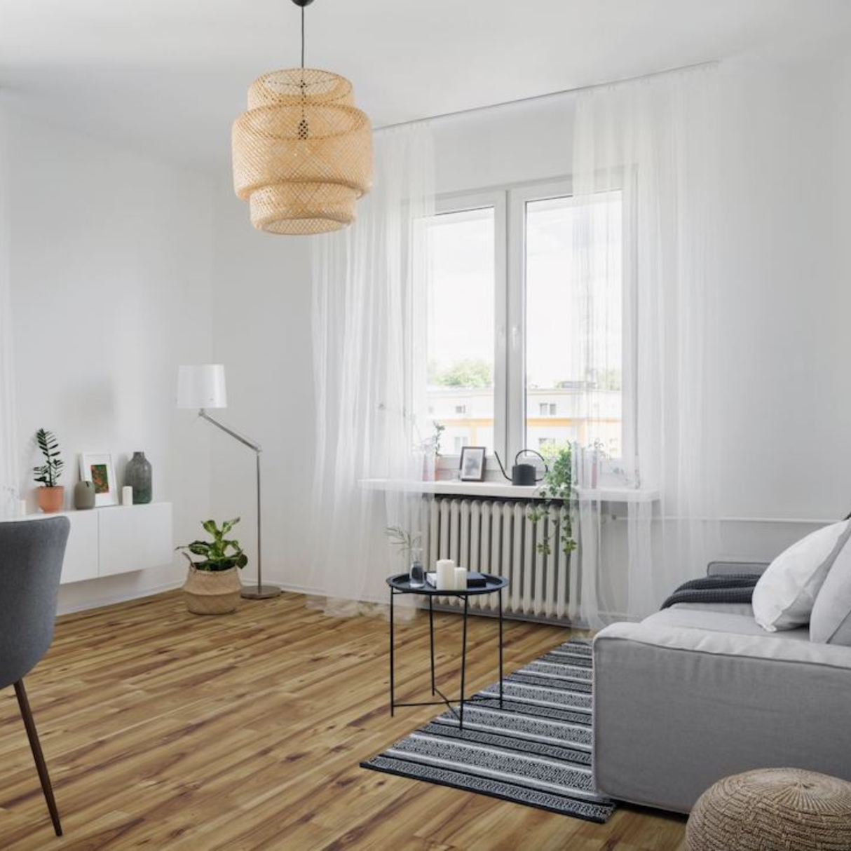 Hickory Bravo Laminate Flooring 8mm in a sitting room