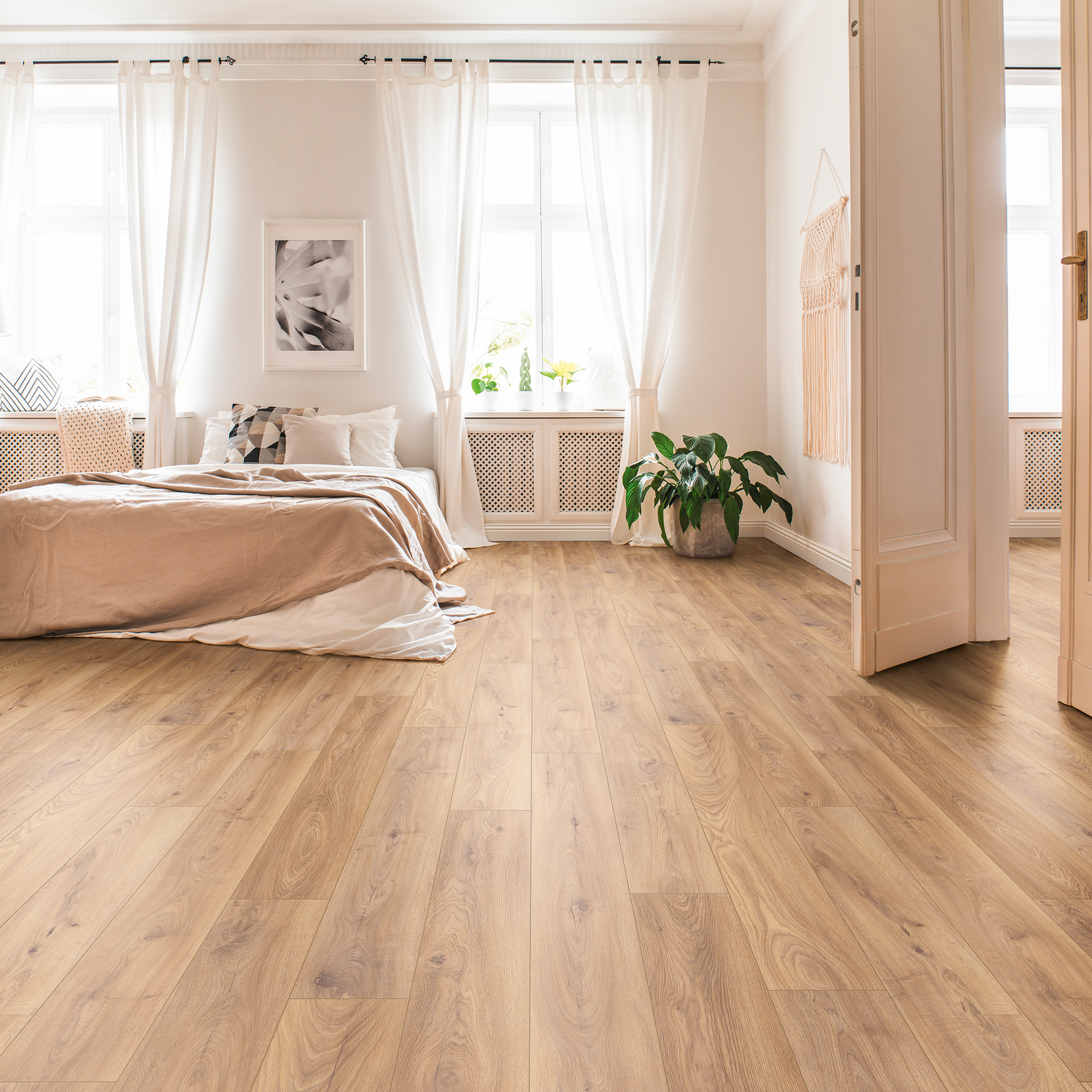 Donard Oak Laminate Flooring - 8mm, AC4 wear rating, R10 anti-slip, Click2go Locking System, 20-year guarantee, realistic wood look, perfect for heavy domestic and commercial use.