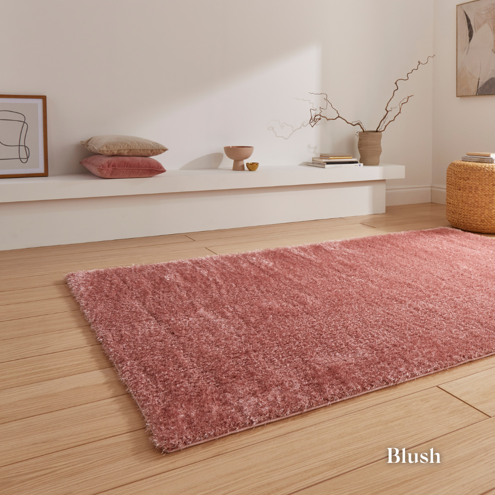 Introduce style with the Sierra Plain Shaggy Machine Made Rugs range with ultra soft pile, textured feel and durable machine made quality.