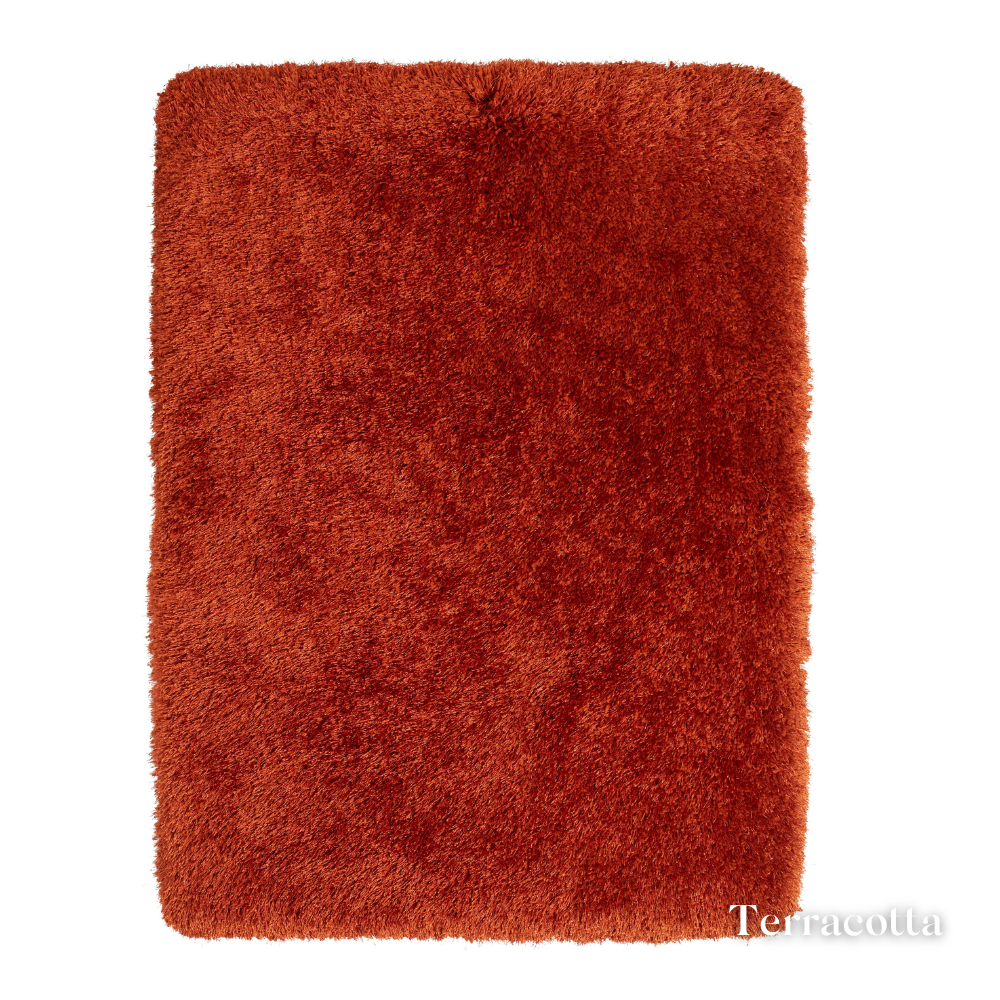 Sink into comfort with the Montana Plain Shaggy Rugs range featuring ultra thick 8cm pile, hand tufted polyester and stylish colours.