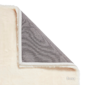 Elevate your space with the ultra-soft Super Teddy Plain Shaggy Table Tufted Rugs range featuring high quality polyester, durable and bold colour choices.