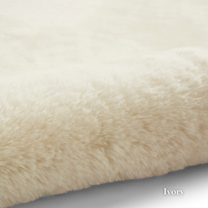 Elevate your space with the ultra-soft Super Teddy Plain Shaggy Table Tufted Rugs range featuring high quality polyester, durable and bold colour choices.