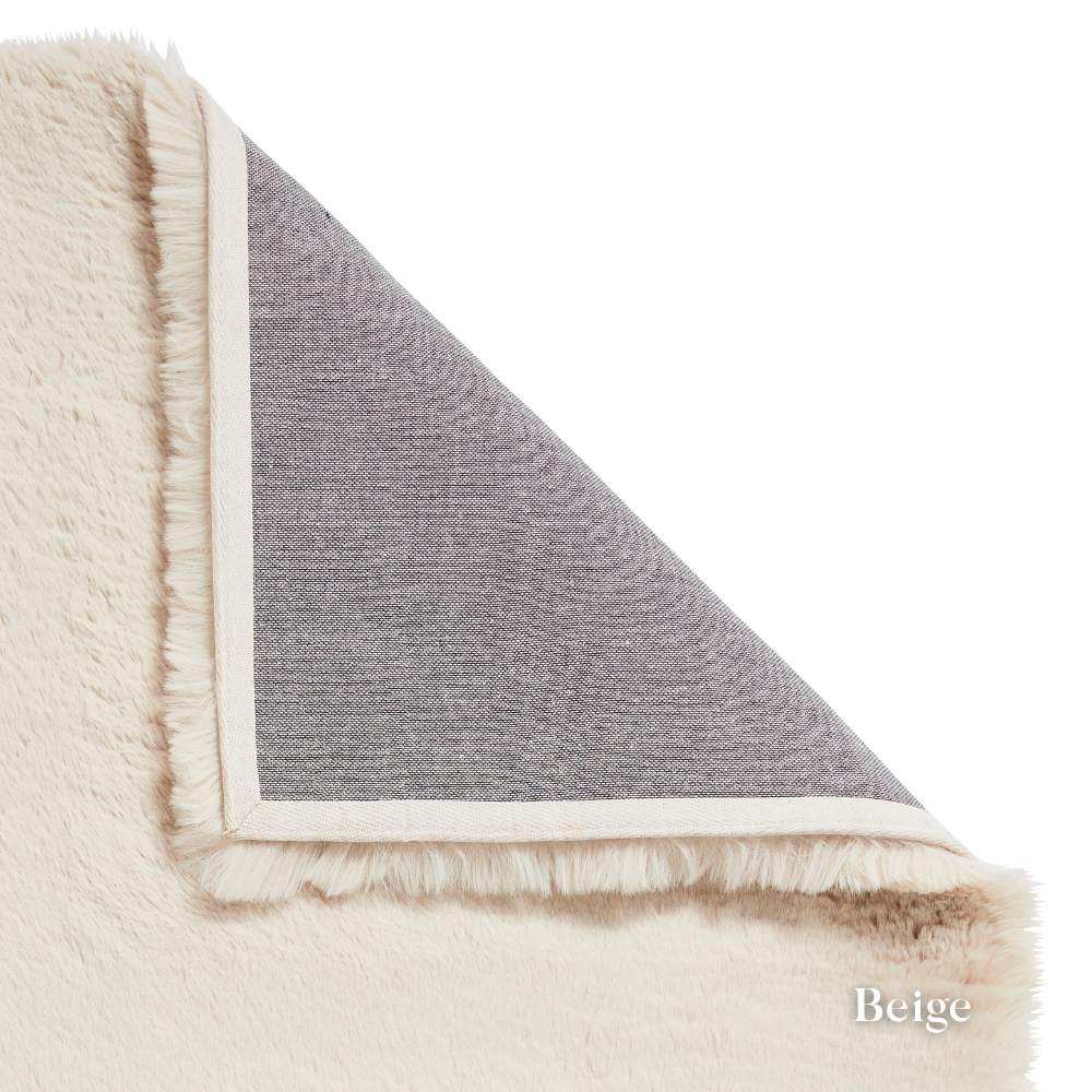 Elevate your space with the ultra-soft Super Teddy Plain Shaggy Table Tufted Rugs range featuring high quality polyester, durable and bold colour choices.