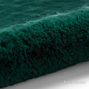 Elevate your space with the ultra-soft Super Teddy Plain Shaggy Table Tufted Rugs range featuring high quality polyester, durable and bold colour choices.