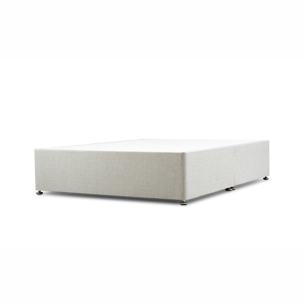 The Talbot Bumber Bed Set features a classic Talbot headboard with dual comfort Ortho Rest mattress and reinforced divan base, perfect to complete any room!